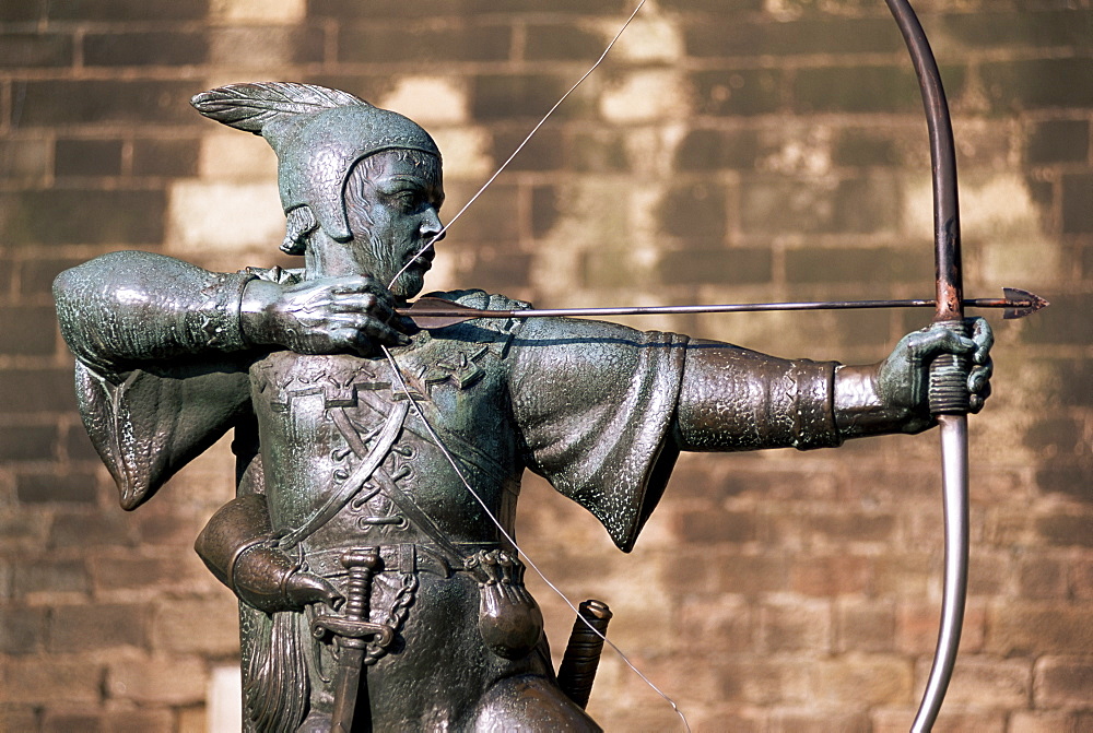 Statue of Robin Hood, Nottingham, Nottinghamshire, England, United Kingdom, Europe