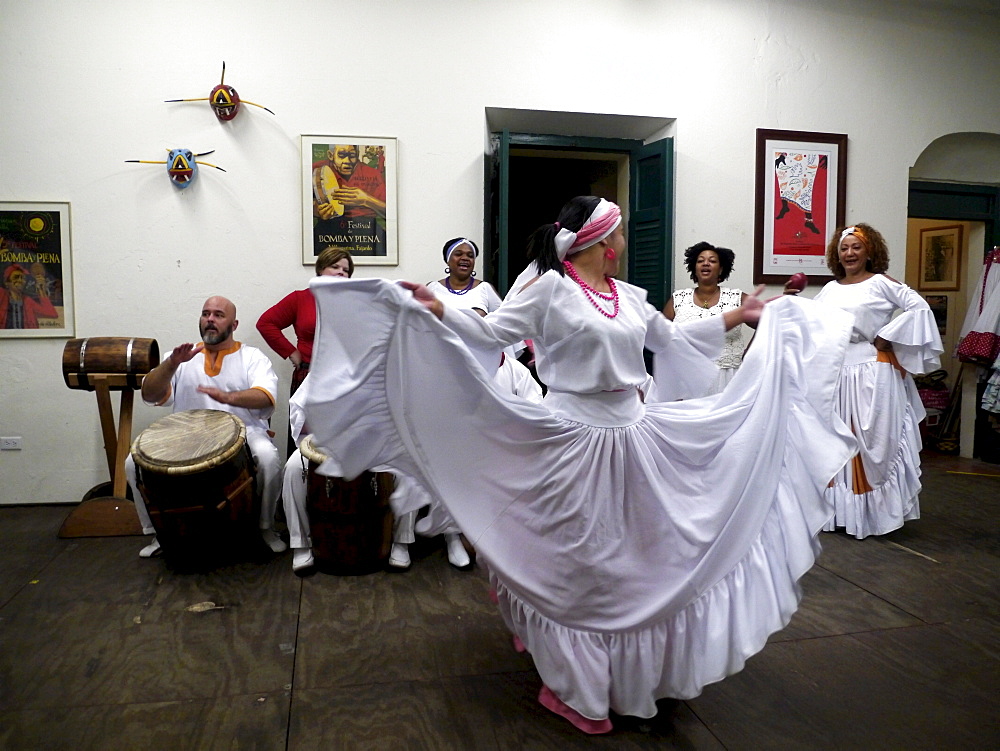 Escuela de Bomba y Plena Dona Brenes in the old town, where traditional dances can be learned, San Juan, Puerto Rico, West Indies, Caribbean, Central America