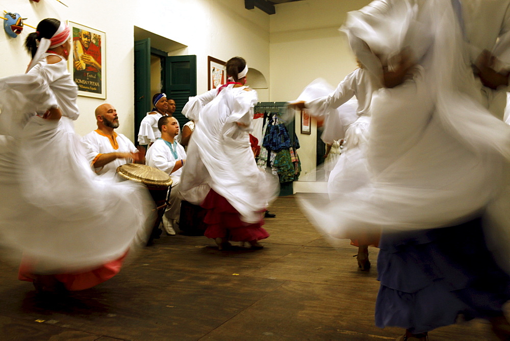 Escuela de Bomba y Plena Dona Brenes in the old town, where traditional dances can be learned, San Juan, Puerto Rico, West Indies, Caribbean, Central America