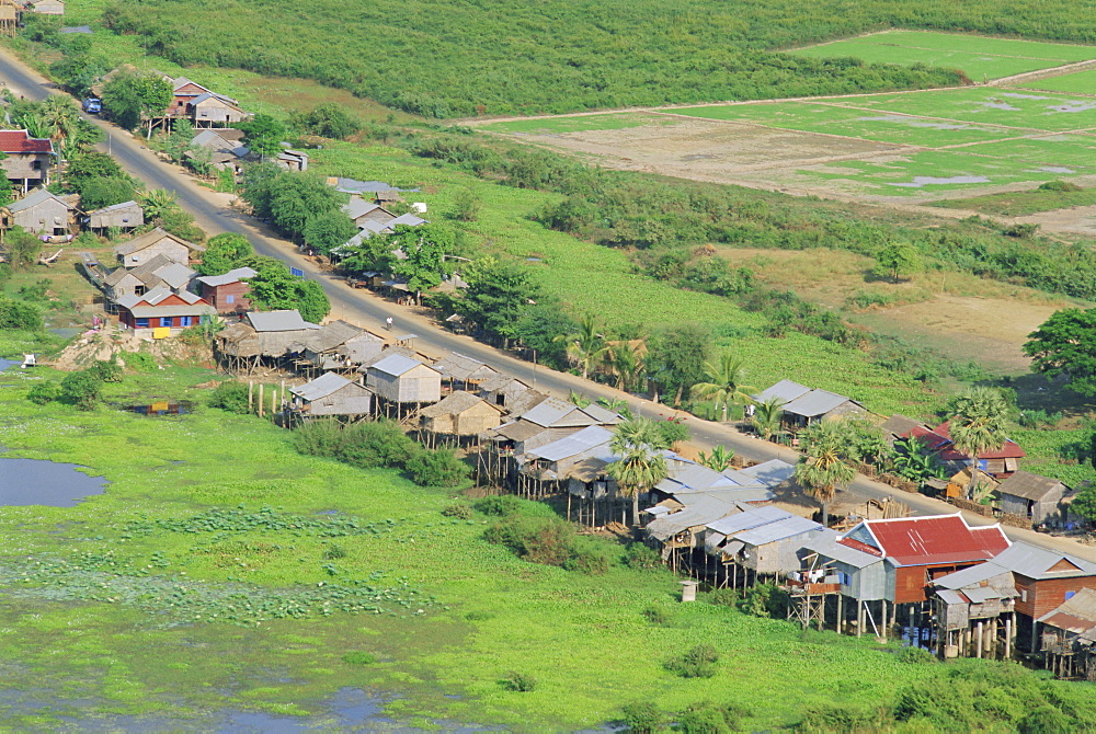 Village of Chong Kneas, Tonle Sap Lake, Siem Reap, Cambodia, Indochina, Asia