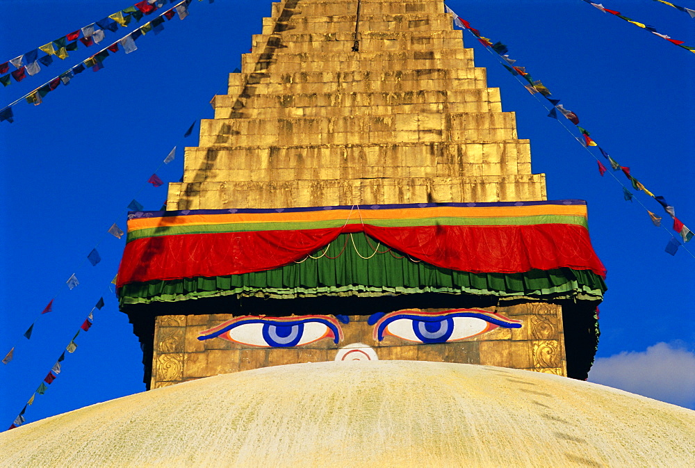 Buddhist stupa, Bodnath (Bodhnath) (Boudhanath), Kathmandu Valley, Nepal, Asia