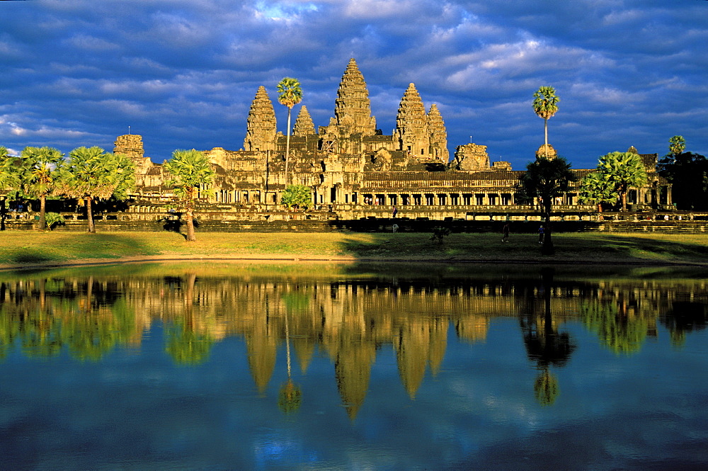 Angkor Wat temple, Angkor, Cambodia, Asia