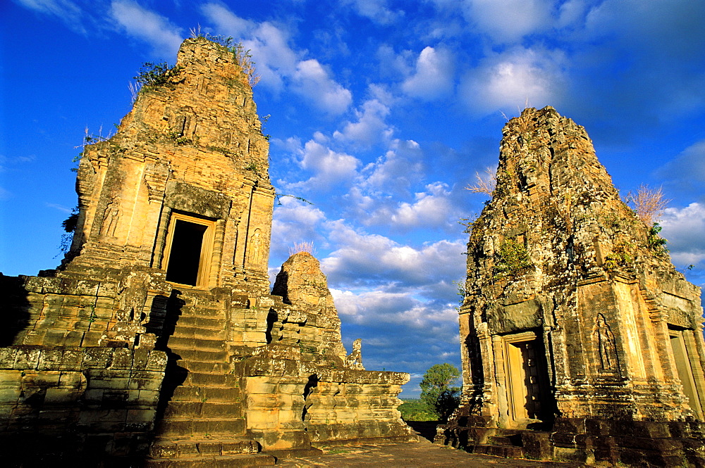 Eastern Mebon (East Mebon), Angkor, Cambodia, Asia