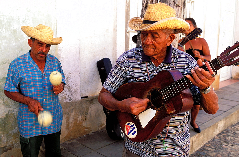 Guitar player, street musicians, UNESCO World Heritage site, Trinidad, Region of Sancti Spiritus, Cuba, Central America