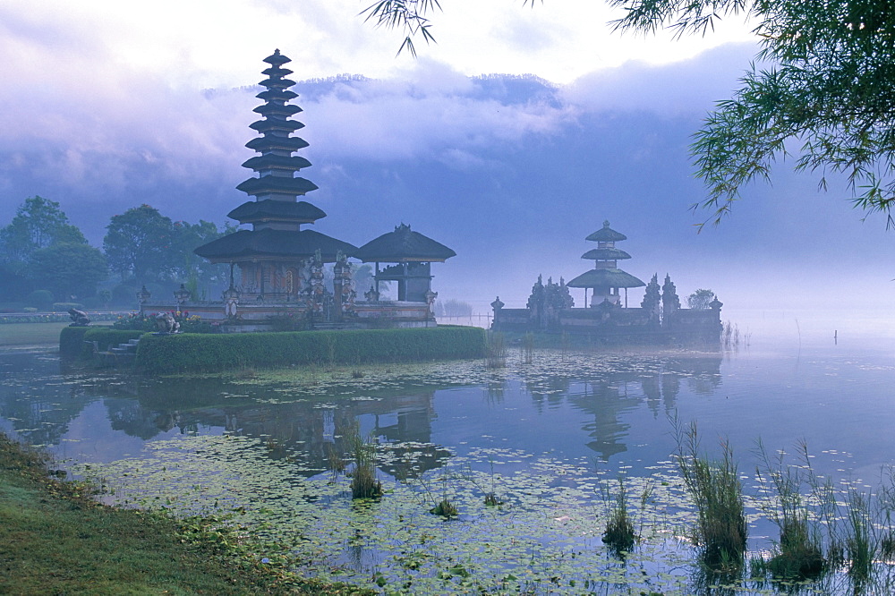 Pura Ulun temple, Danu Bratan, island of Bali, Indonesia, Southeast Asia, Asia