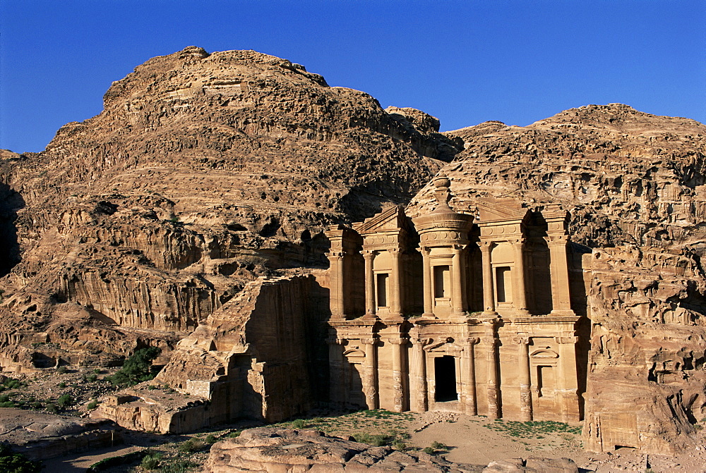 El Deir (Ed Deir) (Monastery), Nabatean archaeological site, Petra, UNESCO World Heritage Site, Jordan, Middle East