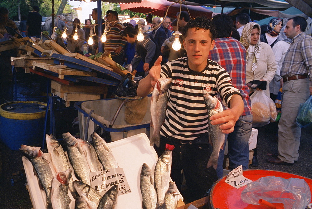 Fish seller, Istanbul, Marmara, Turkey, Europe