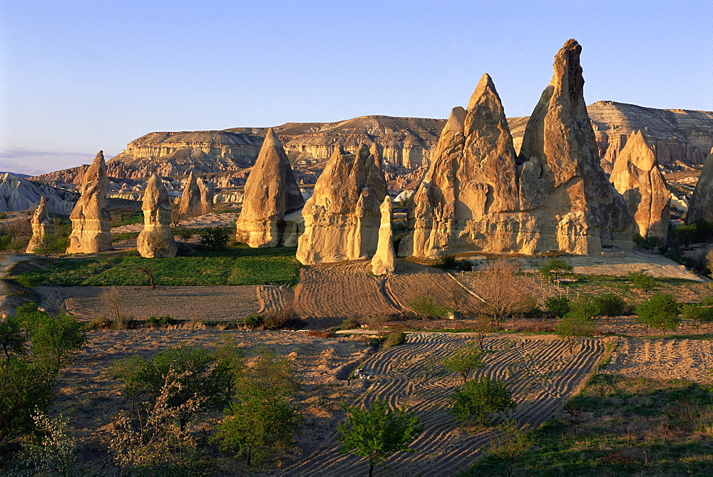 Valley of Goreme, UNESCO World Heritage Site, Central Cappadocia, Anatolia, Turkey, Asia Minor, Asia