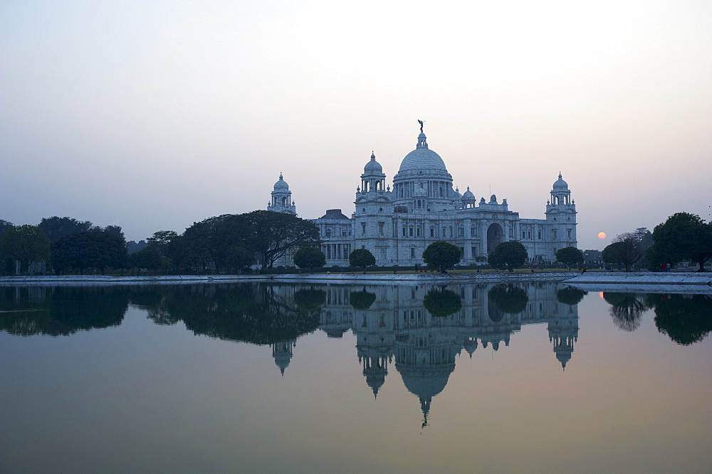 Victoria Memorial, Chowringhee, Kolkata (Calcutta), West Bengal, India, Asia 