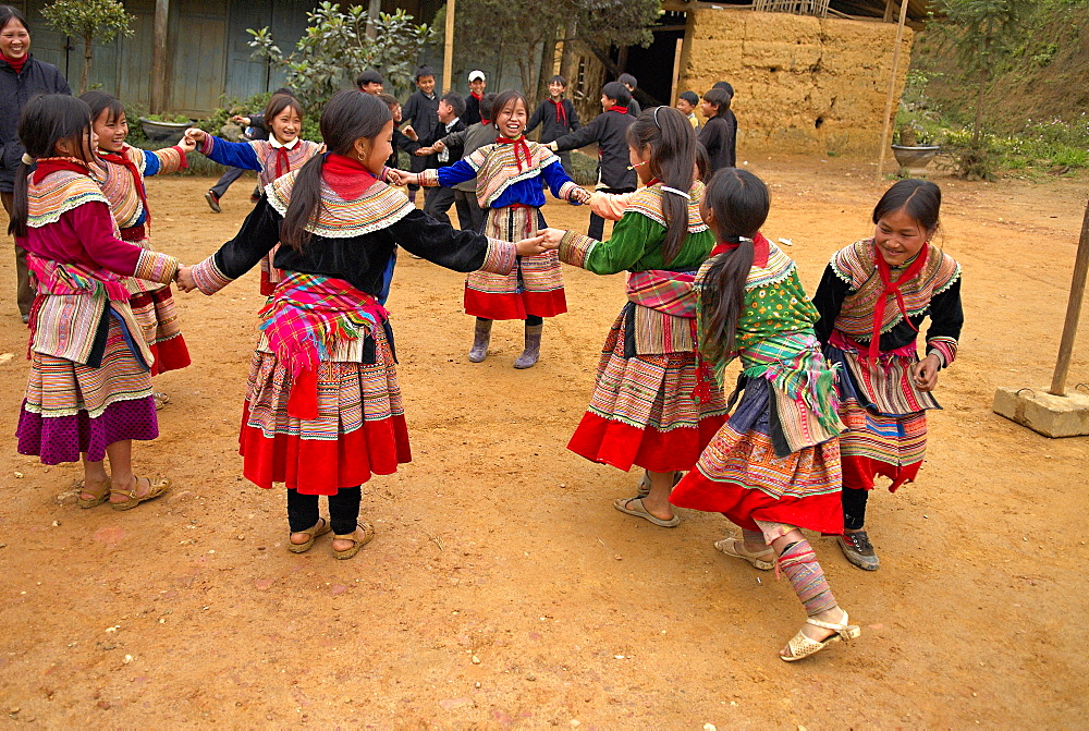 Flower Hmong children at Primary school at Bac Ha, Vietnam, Indochina, Southeast Asia, Asia