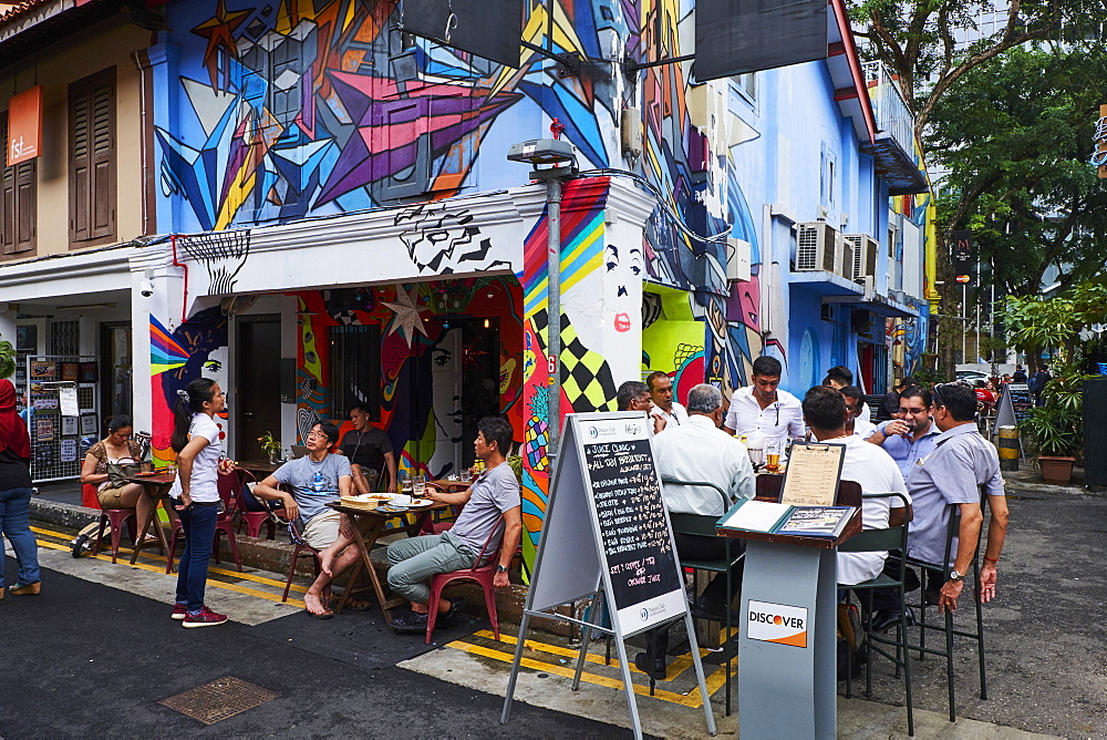 Kampong Glma district, bar and wall painting, Singapore, Southeast Asia, Asia