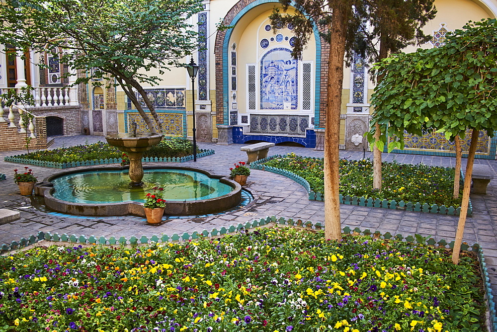 Garden, Moghadam Museum, Tehran, Iran, Middle East