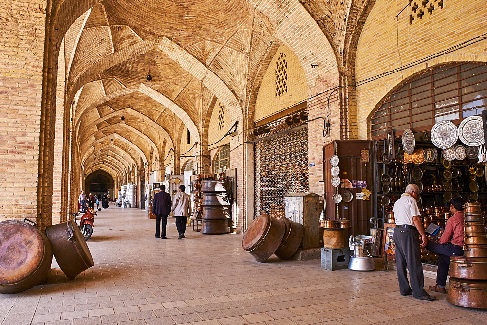 End to End bazaar, Kerman, Kerman Province, Iran, Middle East