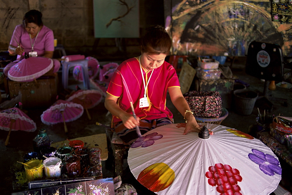 Making umbrellas, Bo Sang, Pce de Chiang Rai, Thailand, Southeast Asia, Asia