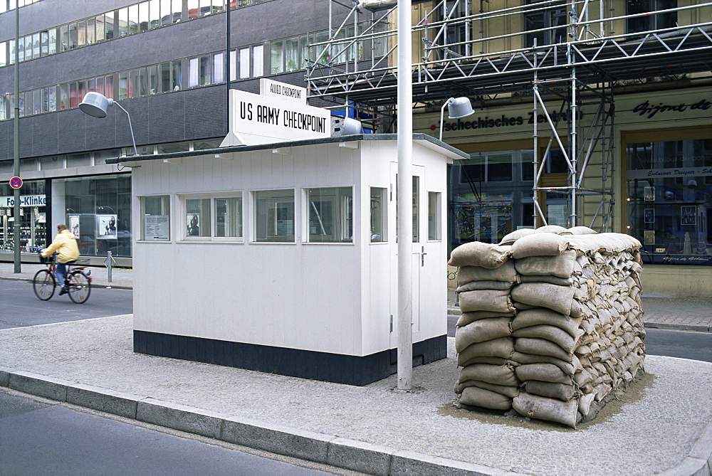 Checkpoint Charlie, border control, West Berlin, Berlin, Germany, Europe