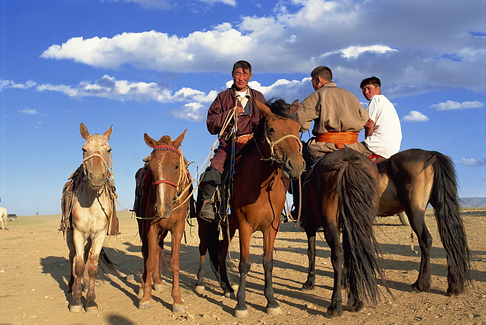 Portrait of nomad men and their horses, Naadam Festival, Altai, Gov-altai, Mongolia, Central Asia, Asia