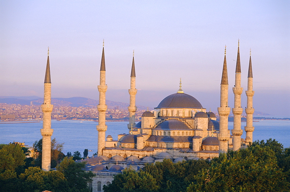 Sultan Ahmet Mosque (Blue Mosque), Istanbul, Turkey 