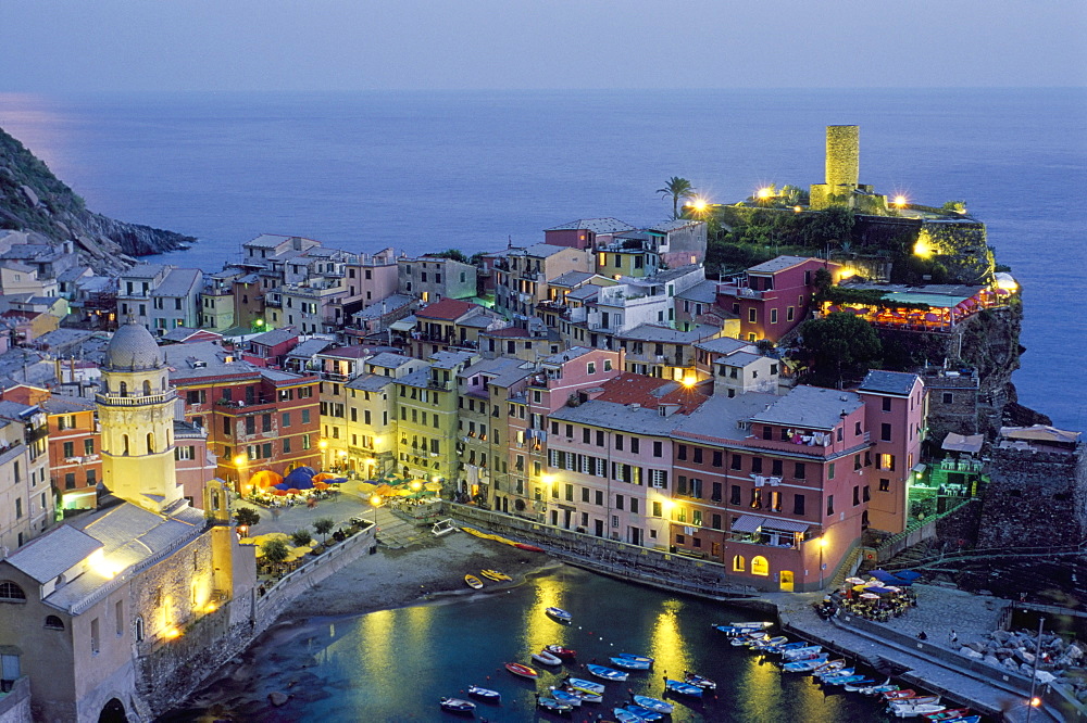 Village of Vernazza in the evening, Cinque Terre, UNESCO World Heritage Site, Liguria, Italy, Europe