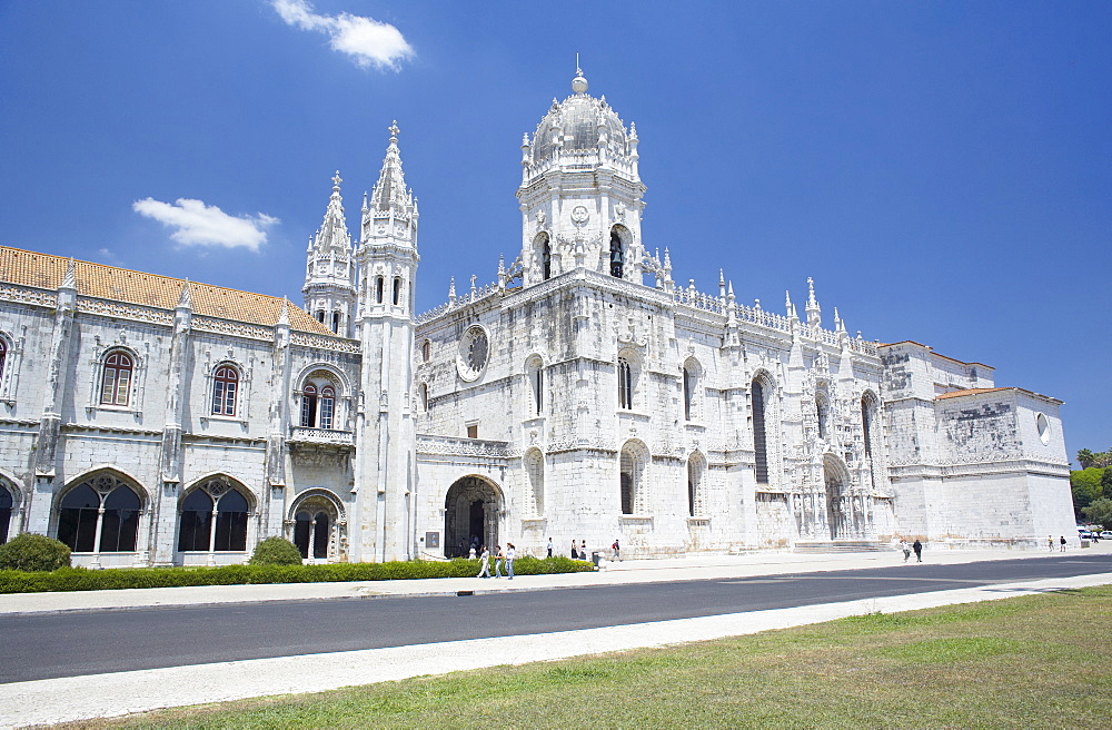 Mosteiro dos Jeronimos (Monastery of the Hieronymites), dating from the 16th century, UNESCO World Heritage Site, Belem, Lisbon, Portugal, Europe