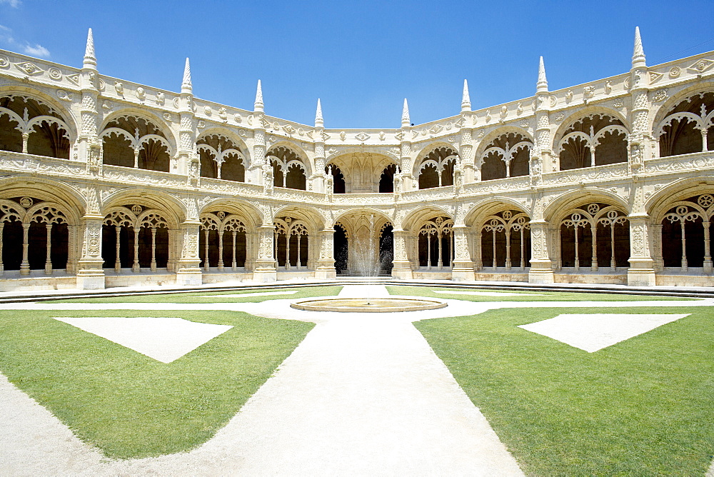 Mosteiro dos Jeronimos (Monastery of the Hieronymites), dating from the 16th century, UNESCO World Heritage Site, Belem, Lisbon, Portugal, Europe