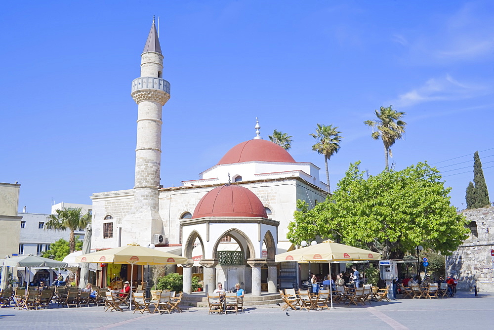 Kos main square and town mosque, Kos, Dodecanese Islands, Greek Islands, Greece, Europe