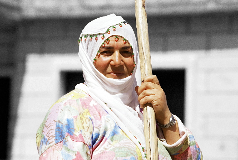 Portrait of a Muslim woman, Goreme, Cappadocia, Anatolia, Turkey, Asia Minor, Eurasia