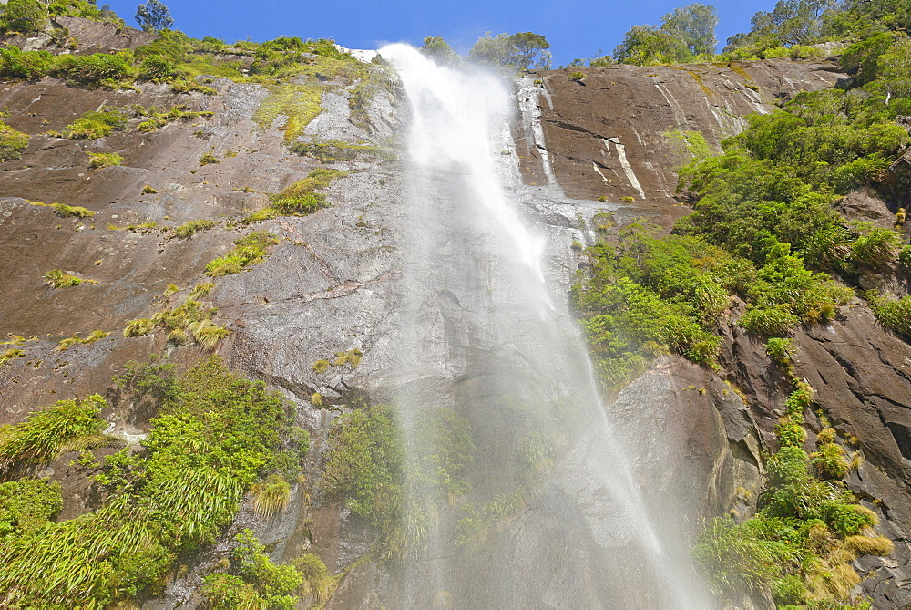 Waterfall, Milford Sound, Fiordland National Park, UNESCO World Heritage Site, Southland, South Island, New Zealand, Pacific