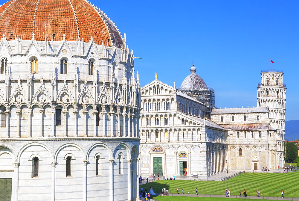 Baptistery, Cathedral and Leaning Tower, Campo dei Miracoli, UNESCO World Heritage Site, Pisa, Tuscany, Italy, Europe