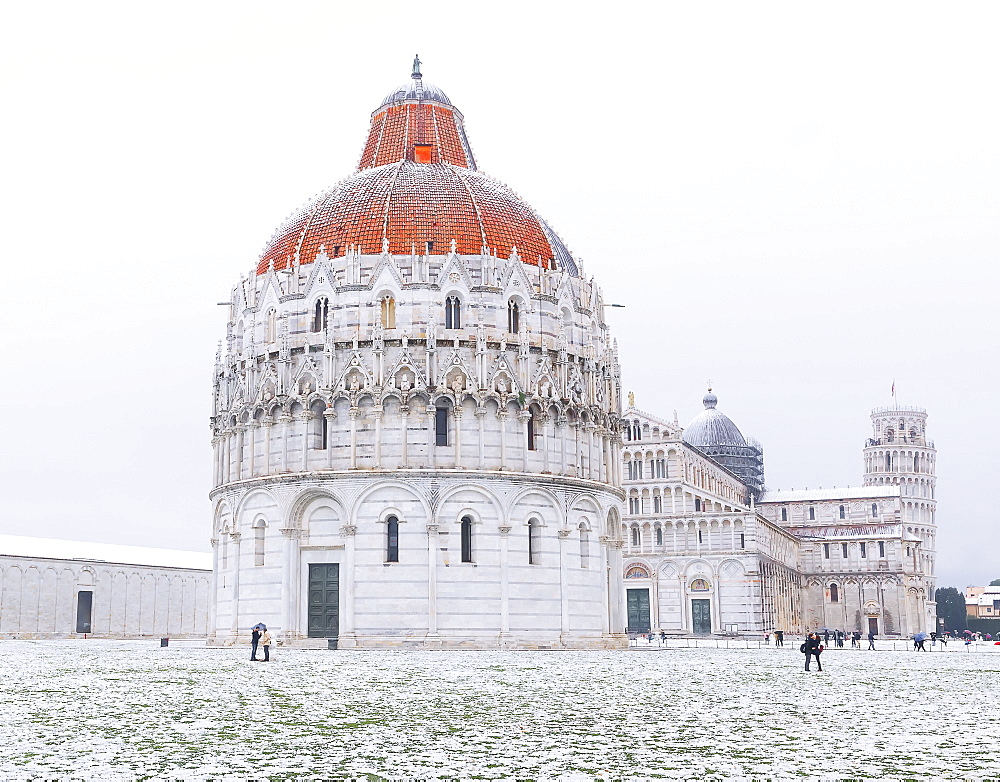 Baptistery, Cathedral and Leaning Tower on a snowy day, UNESCO World Heritage Site, Pisa, Tuscany, Italy, Europe