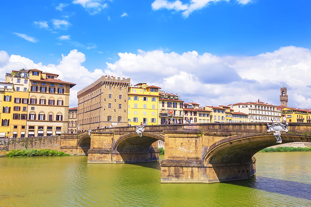 Santa Trinita Bridge spanning the River Arno, Florence, Tuscany, Italy, Europe