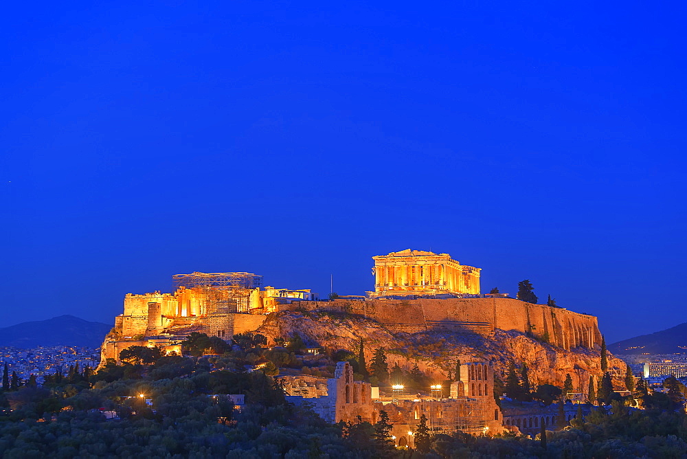 The Acropolis illuminated by floodlight, UNESCO World Heritage Site, Athens, Greece, Europe