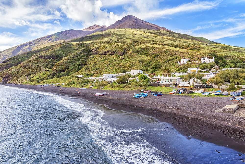 Volcanic beach, Stromboli, Aeolian Islands, UNESCO World Heritage Site, Sicily, Italy, Mediterranean, Europe