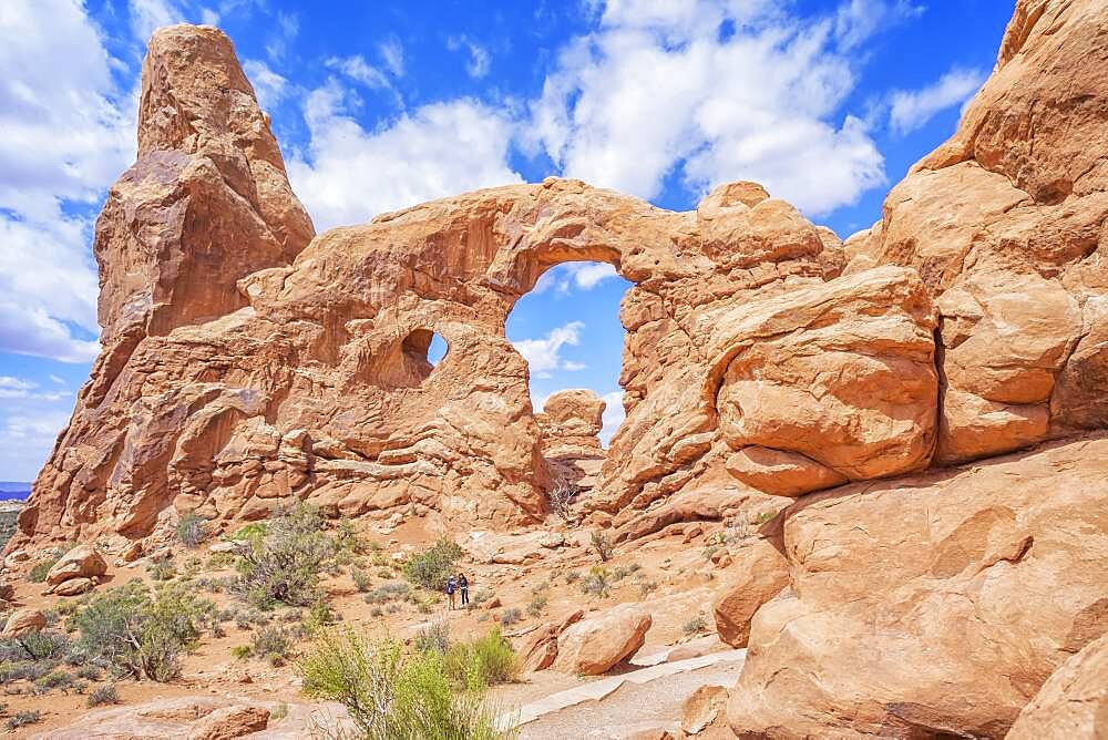 Turret Arch, Arches National Park, Moab, Utah, United States of America, North America