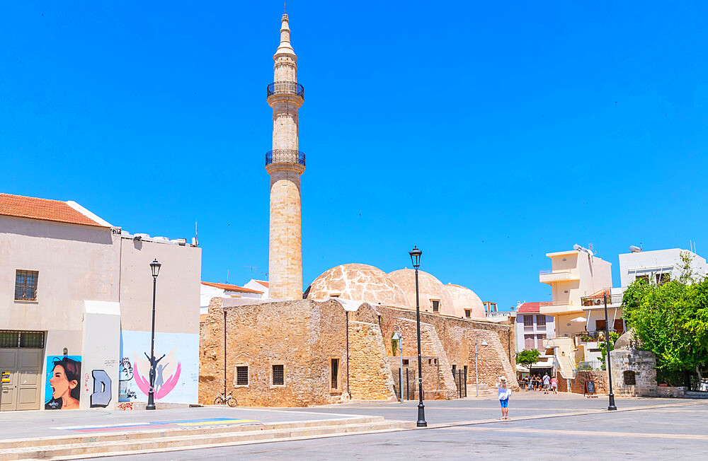 Neratzes Mosque, Petychakis square, Rethymno, Crete, Greek Islands, Greece, Europe