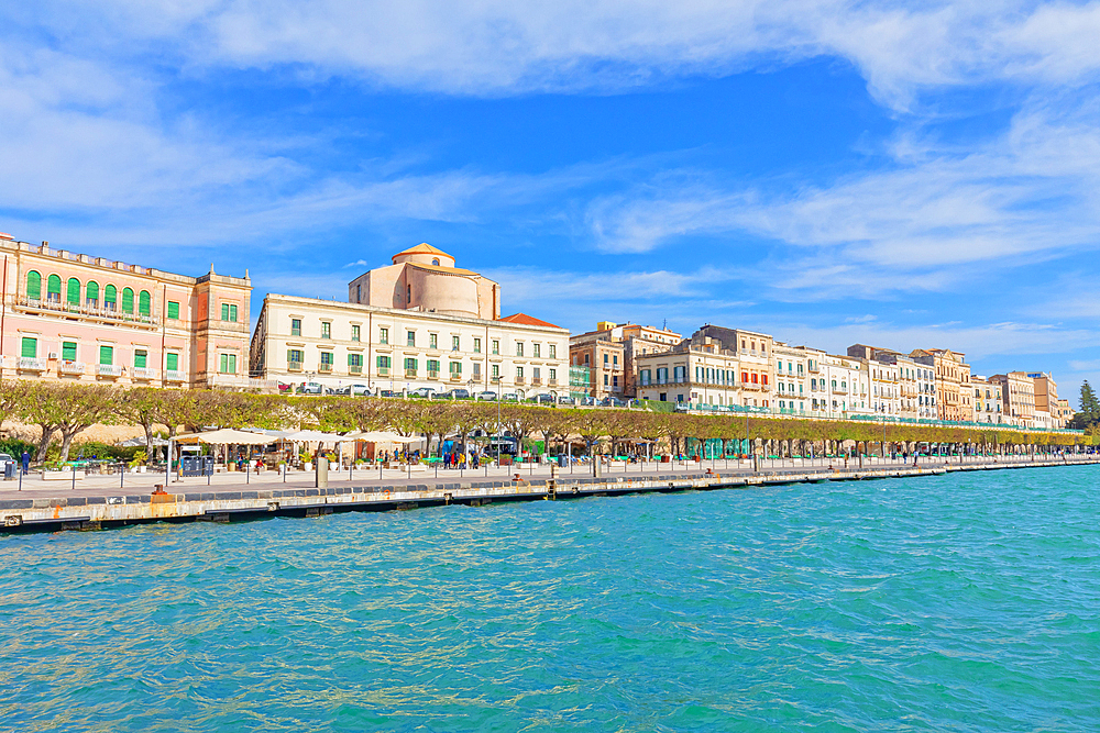 Ortygia historic district seafront, Ortygia, Syracuse, Sicily, Italy, Mediterranean, Europe