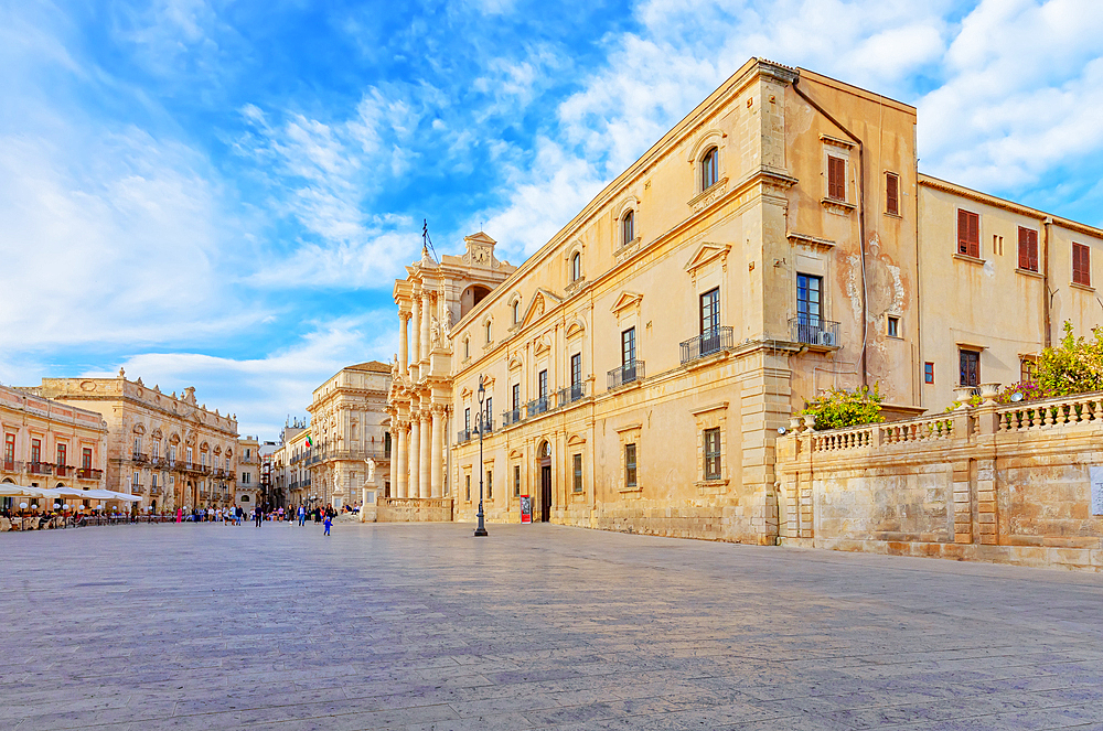 Piazza Duomo, Ortygia, UNESCO World Heritage Site, Syracuse, Sicily, Italy, Mediterranean, Europe