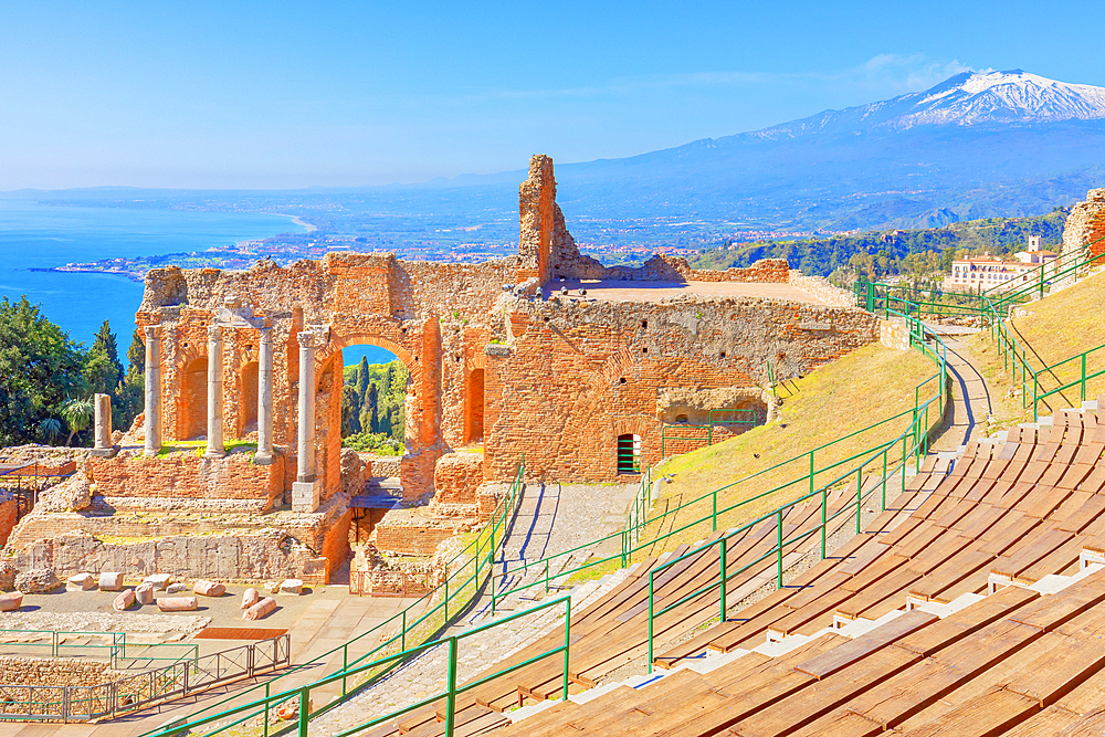 The Greek Theatre, Taormina, Sicily, Italy, Mediterranean, Europe