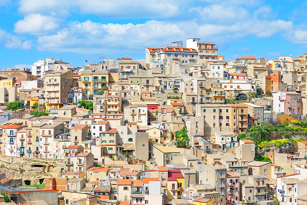 View of Enna historic district, Enna, Sicily, Italy, Mediterranean, Europe