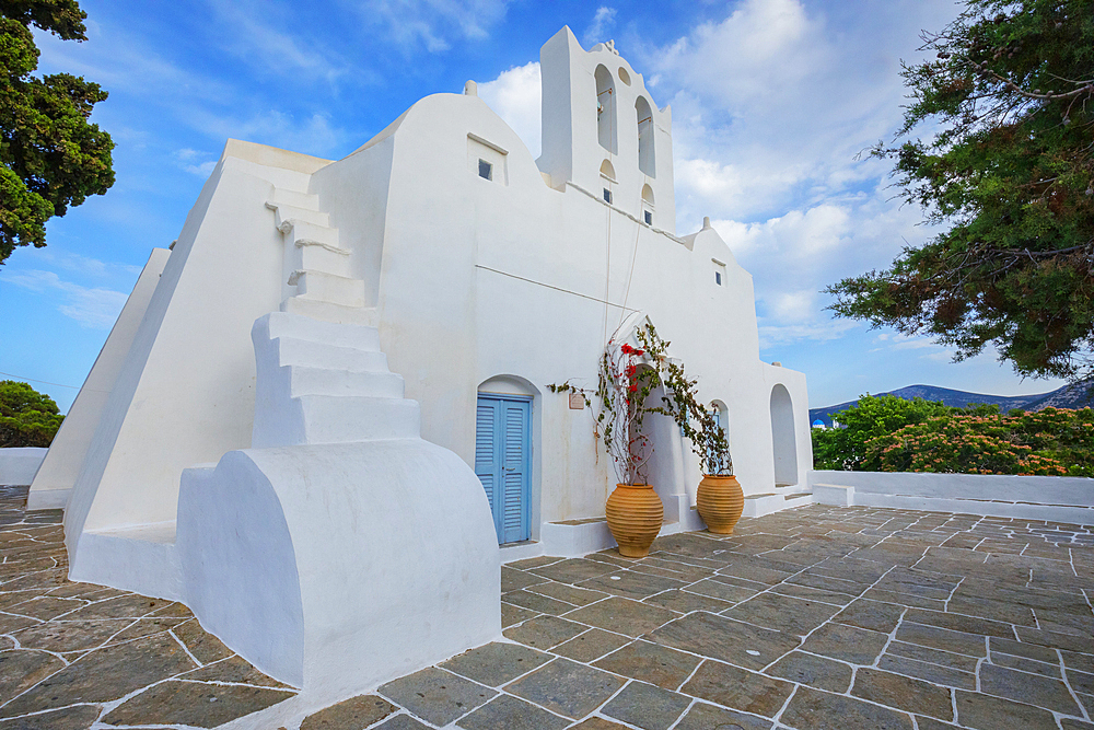 View of the Agios Konstantinos Church, Artemonas village, Apollonia, Sifnos Island, Cyclades, Greek Islands, Greece, Europe