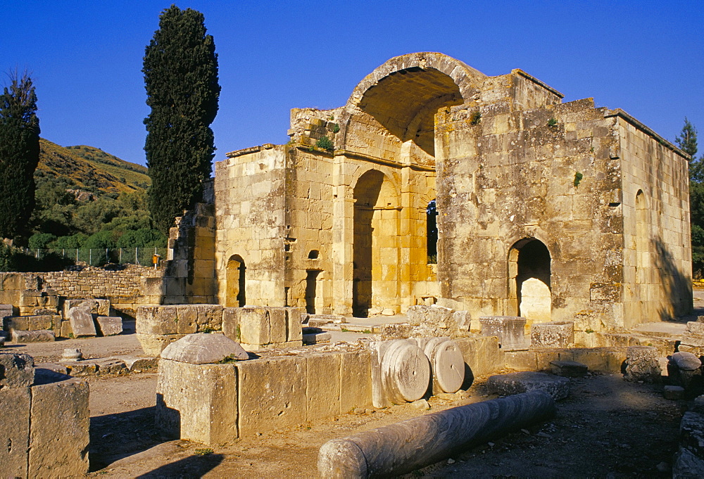 The 6th century Agio Tito Byzantine basilica at Gortyn, Gortyn, island of Crete, Greece, Mediterranean, Europe