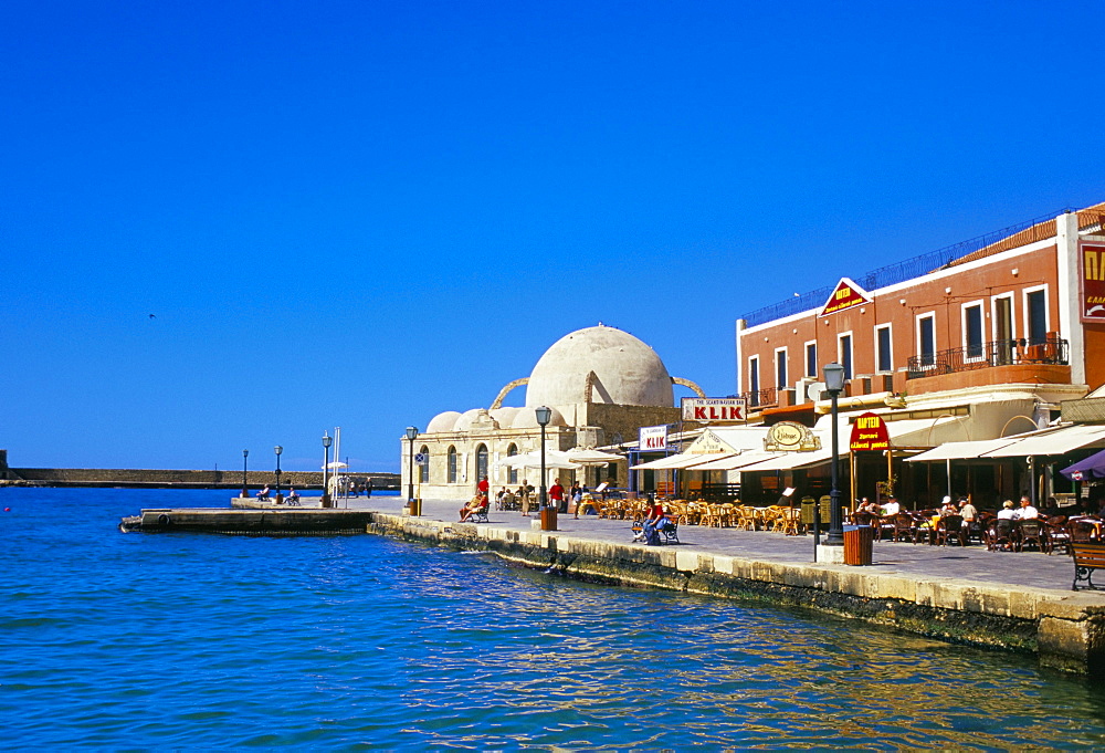 Hania (Chania) seafront and harbour, Hania, island of Crete, Greece, Mediterranean, Europe