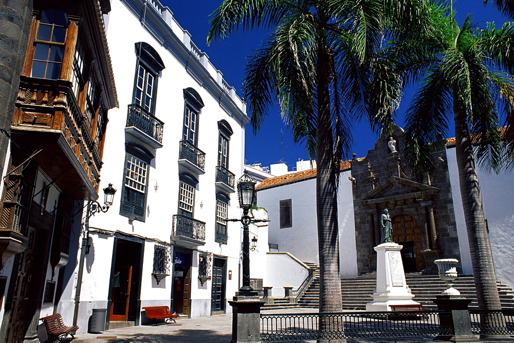 San Salvador church and typical old buildings, Santa Cruz de la Palma, La Palma, Canary Islands, Spain, Europe