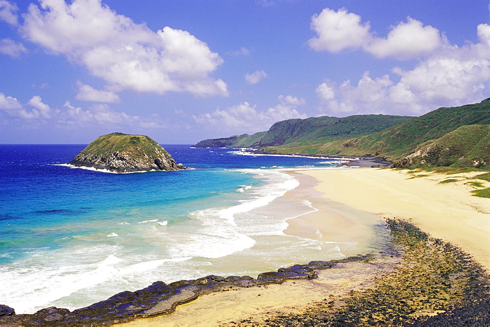 Praia do Leao beach, Parque Nacional de Fernando de Noronha, Fernando de Noronha, Pernambuco, Brazil, South America