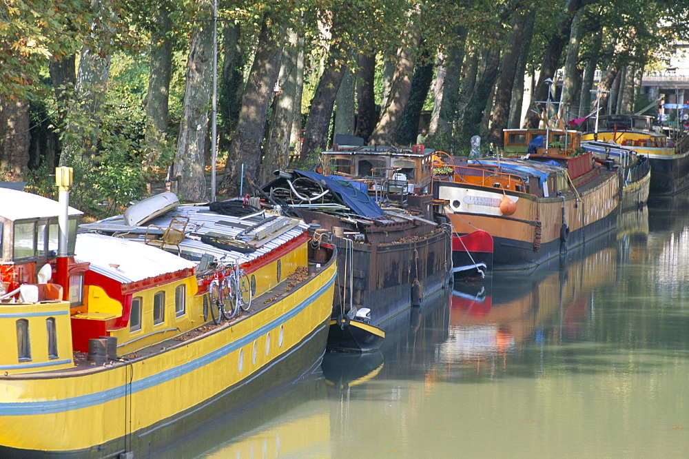 Boulevard de Monplaisir, Canal du Midi, UNESCO World Heritage Site, town of Toulouse, Haute-Garonne, Midi-Pyrenees, France, Europe