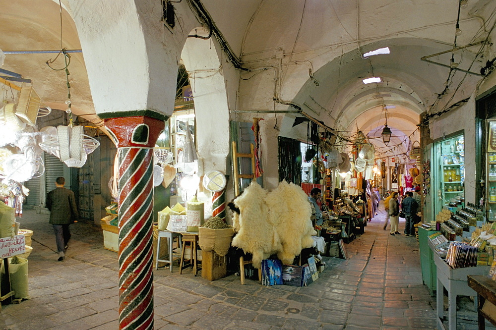 Souks in the Medina, Tunis, Tunisia, North Africa, Africa