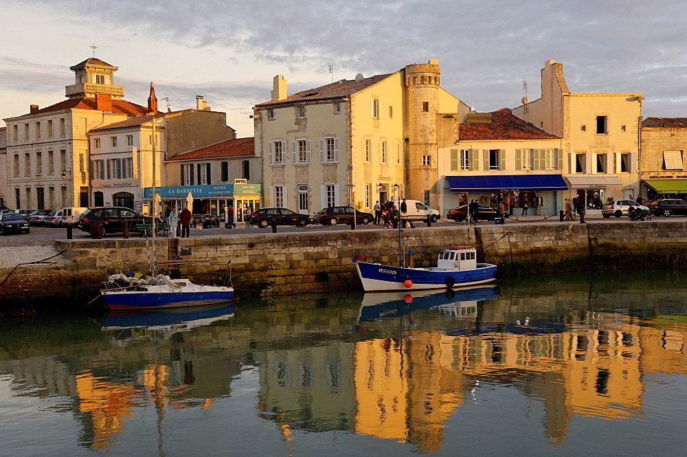 View of the Clemenceau Quay, port area, Saint Martin, Ile de Re, Charente Maritime, France, Europe