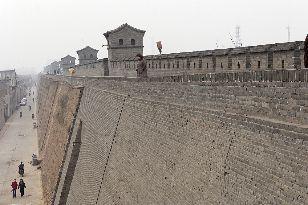 The ancient Pingyao city wall first built about 2700 years ago and expanded in the Ming Dynasty, Pingyao, UNESCO World Heritage Site, Shanxi, China, Asia