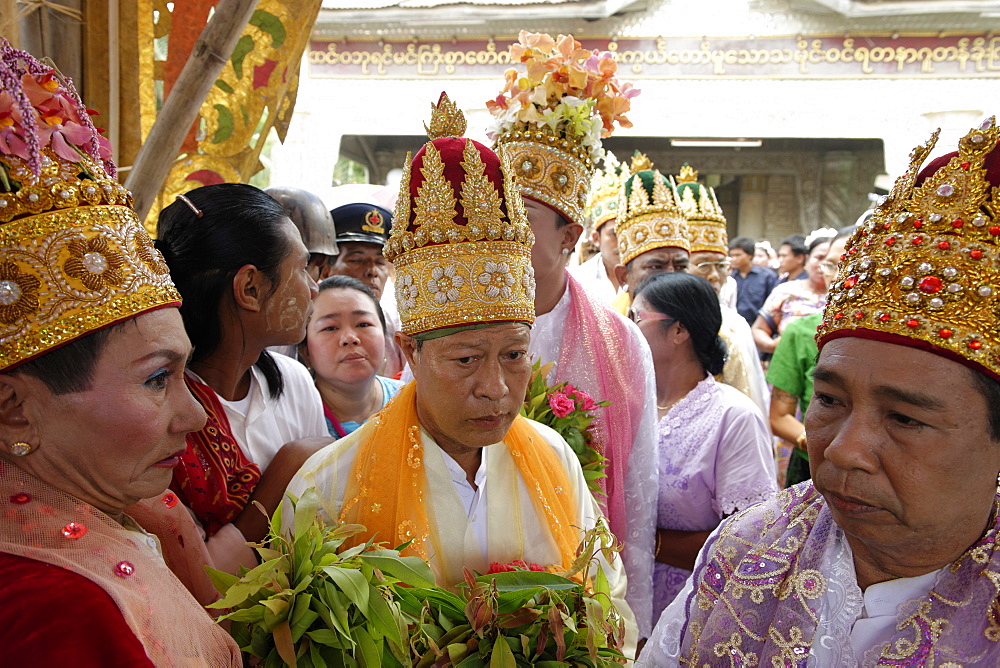 The ministers during Ceremony of Washing the Nats' Statues, Yadanagu Nats Festival, Amarapura, Mandalay Division, Republic of the Union of Myanmar (Burma), Asia 