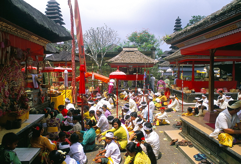 Batara Turum Kabeh ceremony, Hindu temple of Besakih, island of Bali, Indonesia, Southeast Asia, Asia