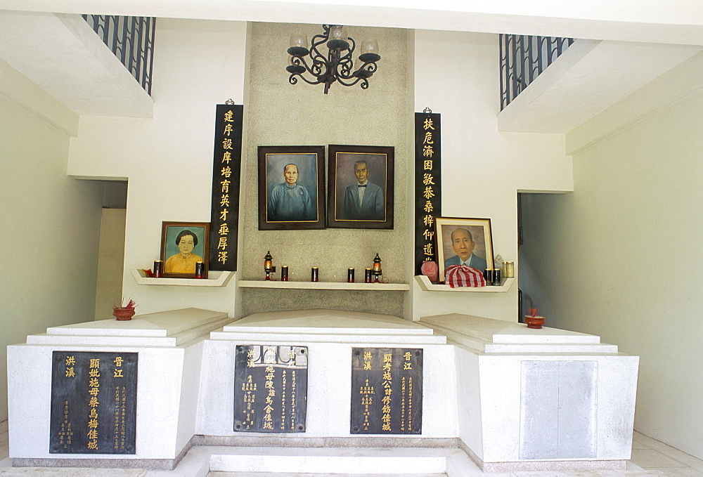 Chinese cemetery, Manila, island of Luzon, Philippines, Southeast Asia, Asia